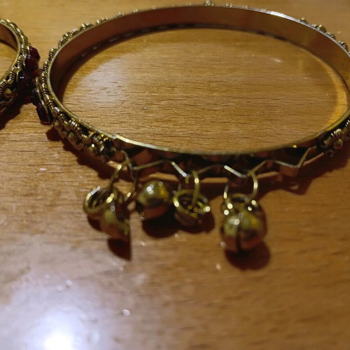 Bracelets set of two, fashion jewelry, gold color, new