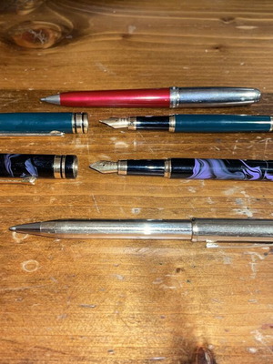Pen set used with Cross, Sheaffer 100 Red, and Iridium Point nibs