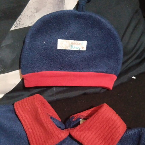 Set formula with hat used baby clothing