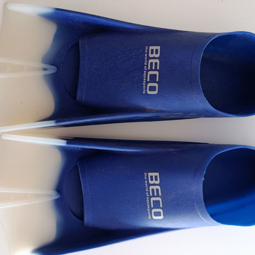 Beko Kids Swim Fins size 30-33 like new
