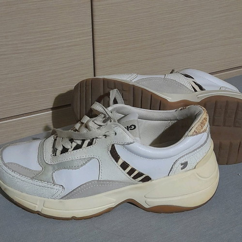 Gioseppo athletic shoes size 37 very good condition