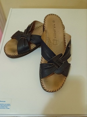 Air Anesis by Voi & Noi platform sandals like new, size 41, blue