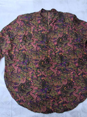 Women's long sleeve top new with colorful paisley pattern