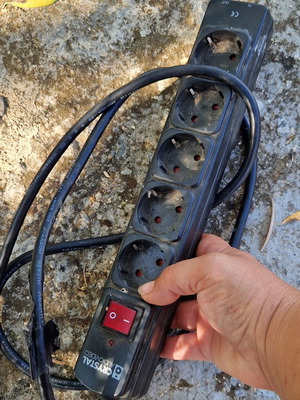 Power Strip with Telephone Cable Ports like new