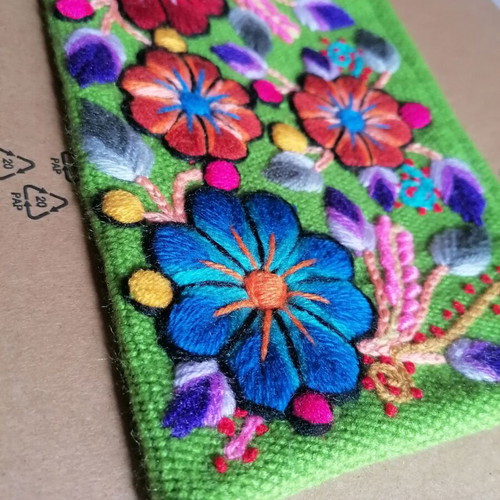 Handmade Peruvian toiletry bag new, woven and hand embroidered