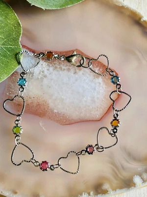 Bracelet with Open Heart Designs and Colorful Artificial Diamonds