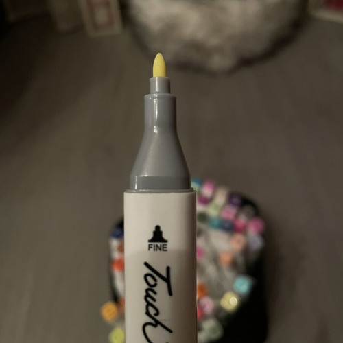 Touch Markers set of 60 double tip like new with carrying case