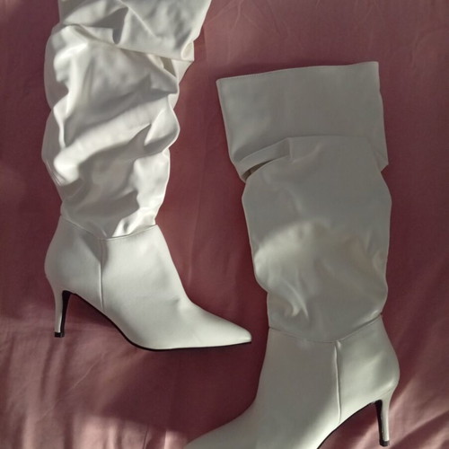 White faux leather boots with scrunchy detail, size 38, new