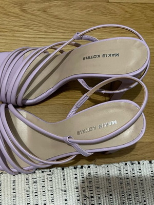 Makis Kotris heels