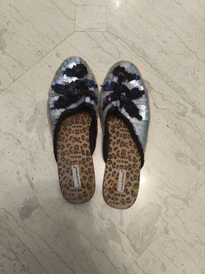 Slippers with sequins like new, silver, size 41