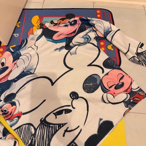 Mickey Mouse sweater used, colorful, size L