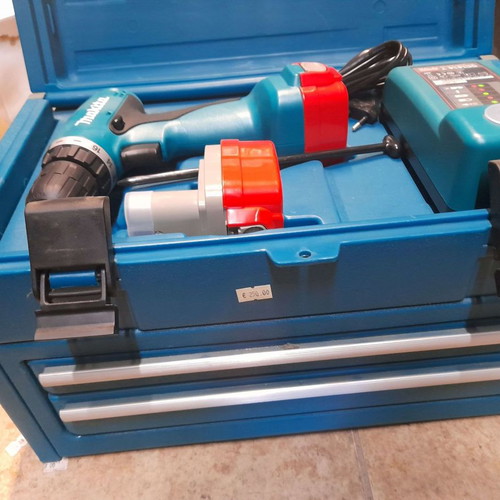 Makita 12V Cordless Hammer Drill Set New with Carrying Case