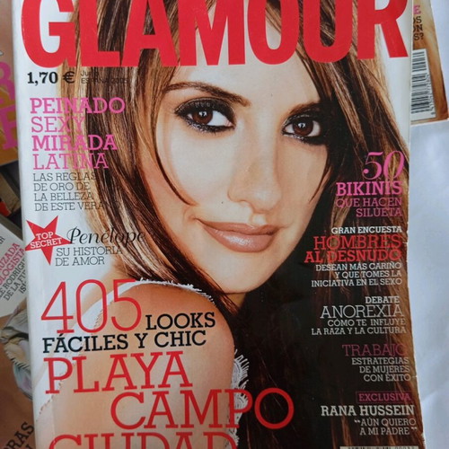 8 Spanish Glamour magazines like new, set issues 21, 22, 24, 25, 29, 30, 32, 36