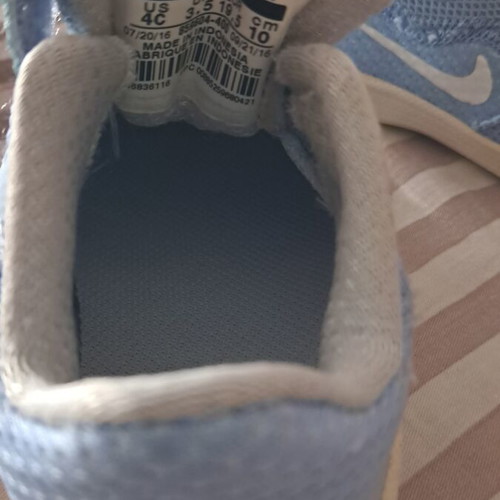 Nike Revolution 3 baby shoes size 19.5, like new