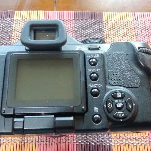 Leica V-Lux 1 κάμερα σαν καινούργια με 10.1 MP και ποιοτικό φακό