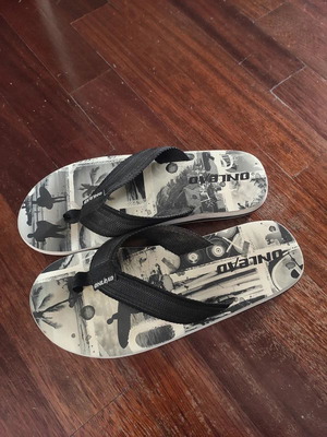 Onlead flip flops like new, size 44, multicolor
