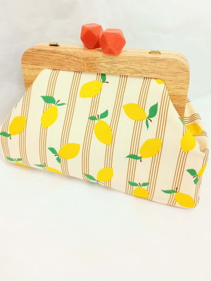 Handmade shoulder bag with chain and thick lining, yellow