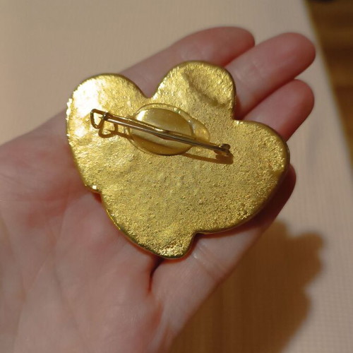 Pin used, in very good condition