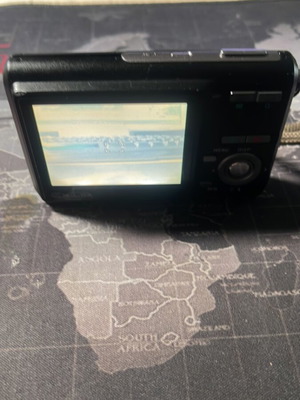 Casio EX-Z70 camera used, 7.2 megapixels with 2 batteries and case