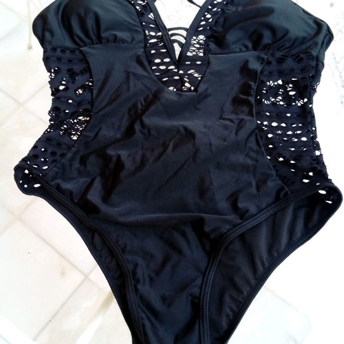 Women's one-piece swimsuit new, size large, black