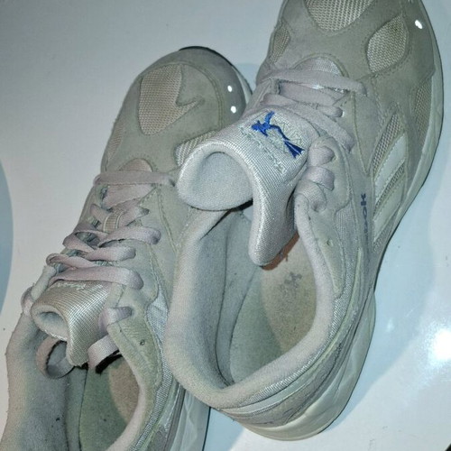 Reebok athletic shoes with reflective details, like new