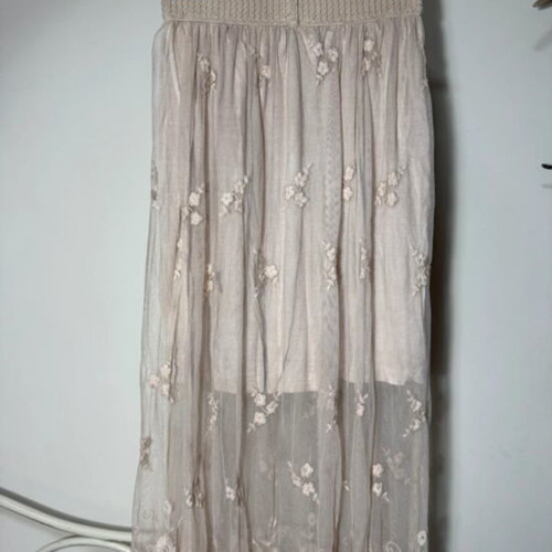 BSB maxi romantic skirt used with lace, size S, beige