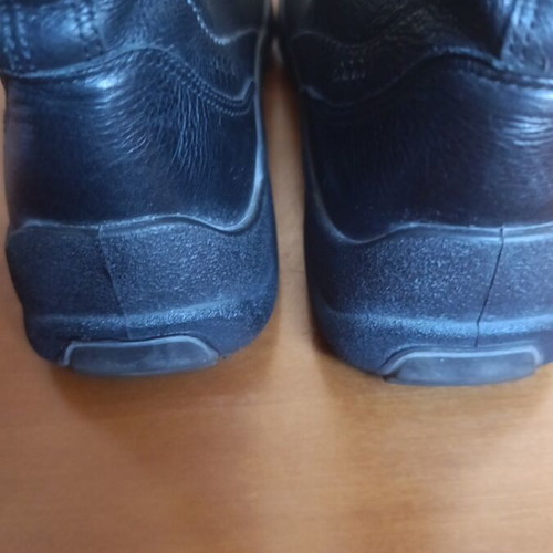 Leather ankle boots size 36 black like new by Ecco