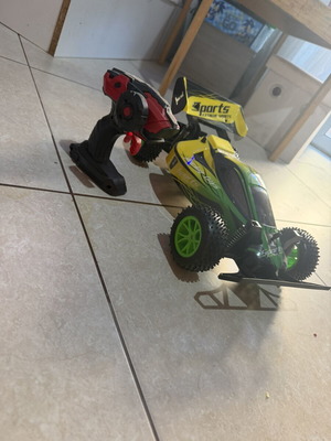 Ralleyz Remote Control Buggy sports extreme, like new