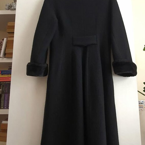 Coat 100% virgin wool new, black, size S
