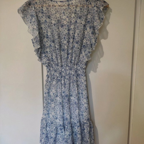 Summer dress new with blue flowers one size