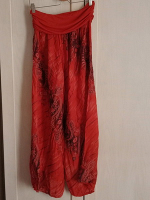 Boho pants like new, red, one size