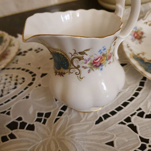Royal Albert Berkeley coffee set 21 pieces like new