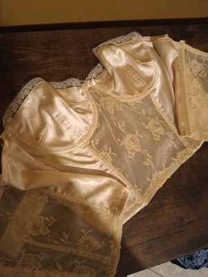 Sisley Strapless Bustier with Lace and Embroidery, New, Cream