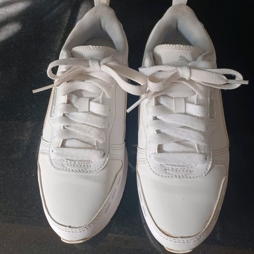 Puma sneakers size 36 like new, athletic