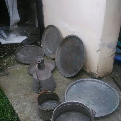 Large cauldron used, smaller tsipoura, gioumi