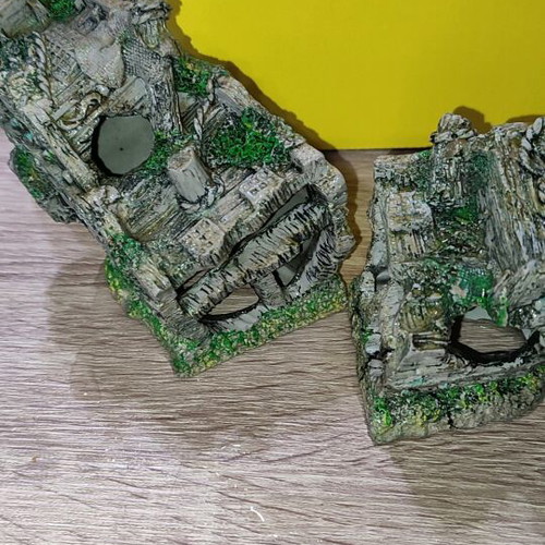 Decorative aquarium ship used with holes, two pieces