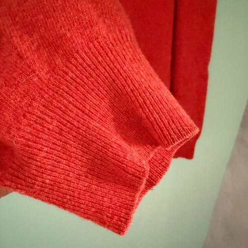 Oxford Company wool sweater red like new, size M