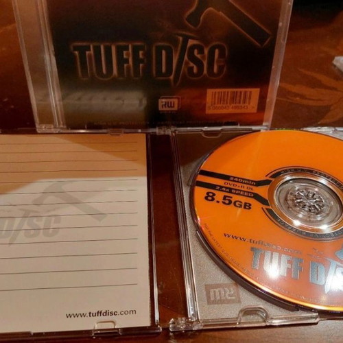 Titanium CD-R 52x 700MB 80min 100pcs and 2 DVD+R DL 240min 8.5GB