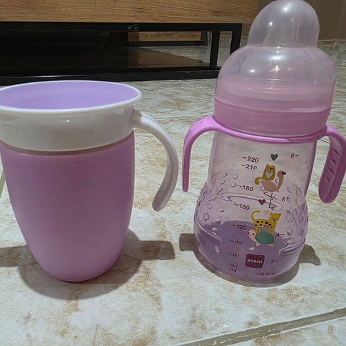 Munchkin and Mam Baby Cups like new, pink, 200ml and 220ml