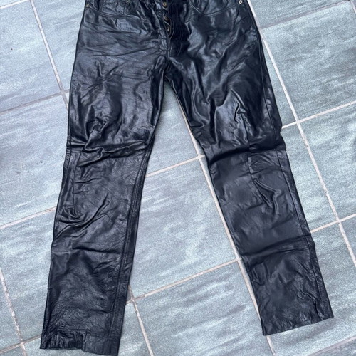 Network Skins leather motorcycle jacket and pants new, size 54