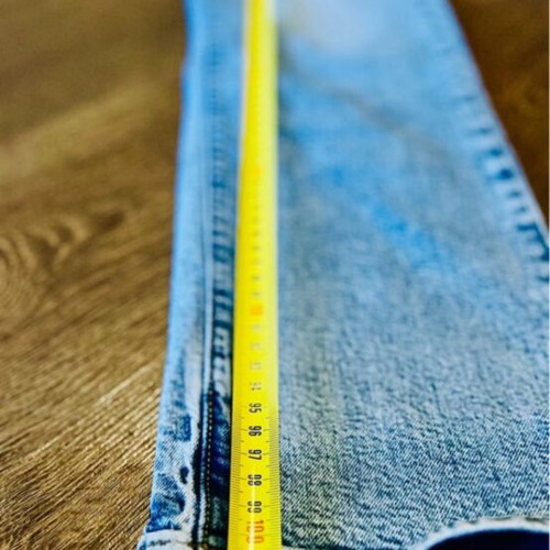 Levi’s 501 W30 L32 black label like new