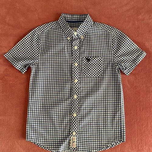 Abercrombie plaid short-sleeve shirt for boys 9 years like new, blue white