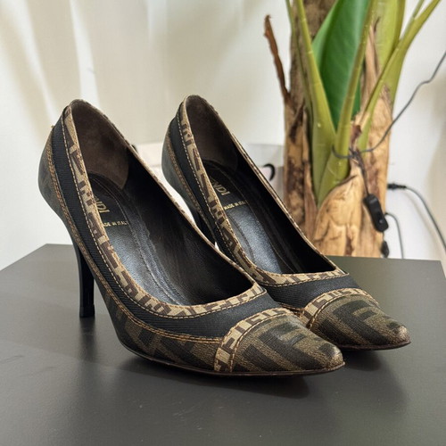 Fendi Vintage Zucca Monogram High Heel Pumps size 36 used