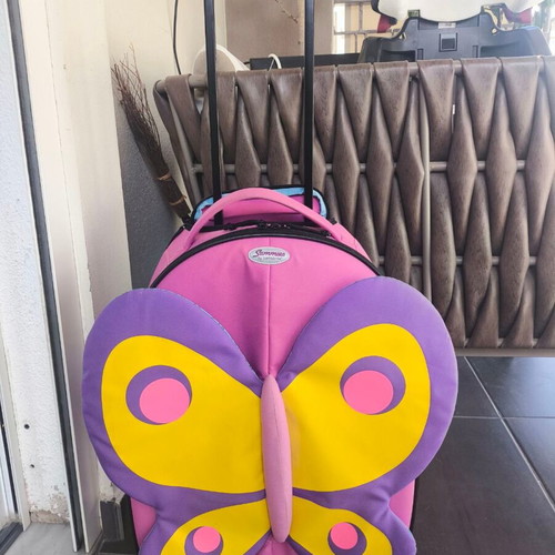Sammies by Samsonite children's cabin suitcase like new, butterfly design