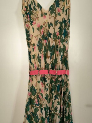 Diane Von Furstenberg silk dress new with floral print size 8