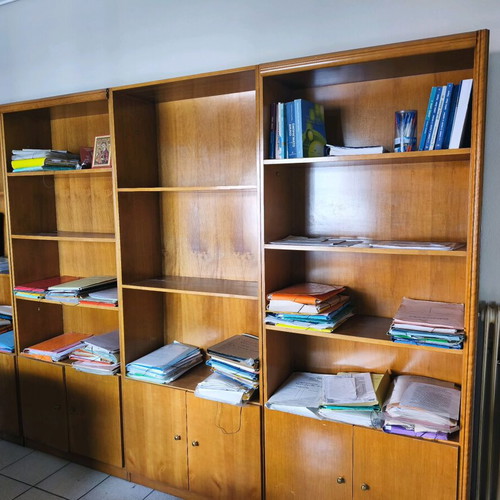 Wooden bookcase used, 4 pieces with storage space