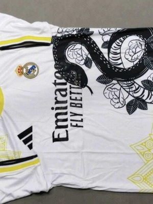 Real Madrid concert jersey καινούργιο με ετικέτες, μέγεθος Medium, Adidas