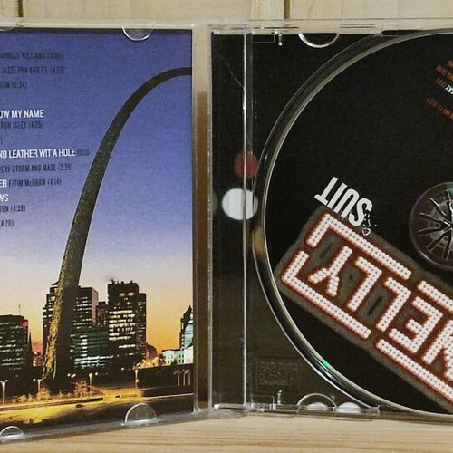 Nelly Suit CD like new, hip-hop