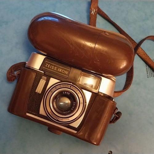 Zeiss Ikon Prontor 125 2.8 50 mm color camera used