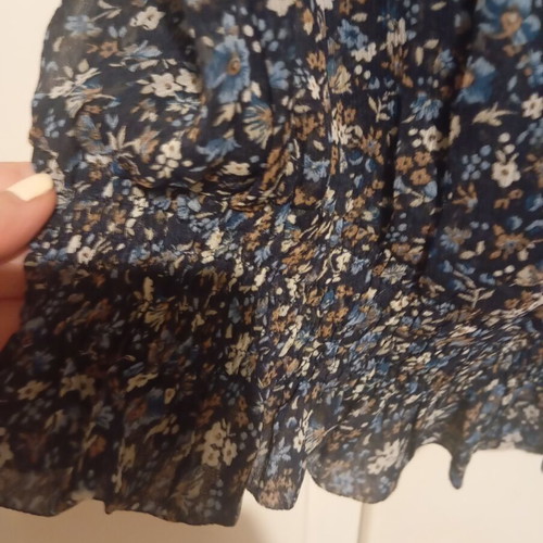 Paranoia sleeveless blouse like new, size M, blue